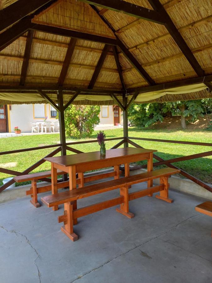 Helena Apartman Cserszegtomaj Exterior foto